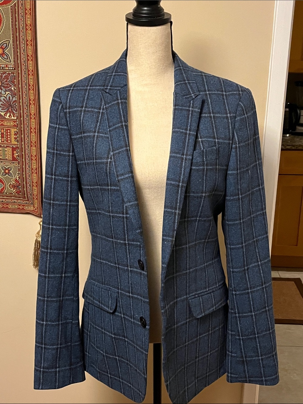Blue plaid woman blazer, fits size 6, from ASOS, new